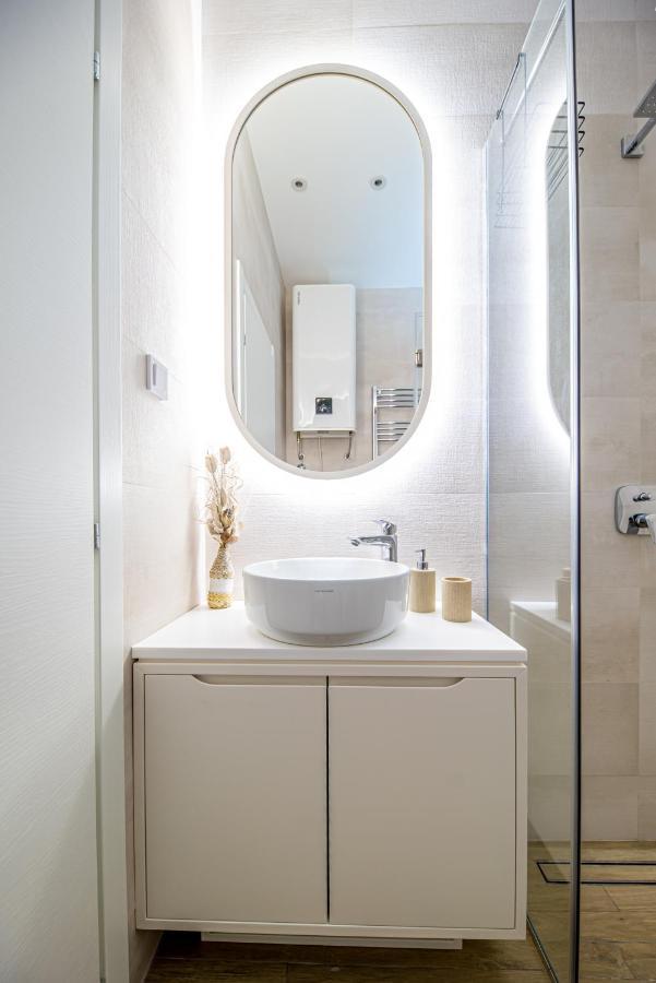 Enyana Luxury Suites โกตอร์ ภายนอก รูปภาพ